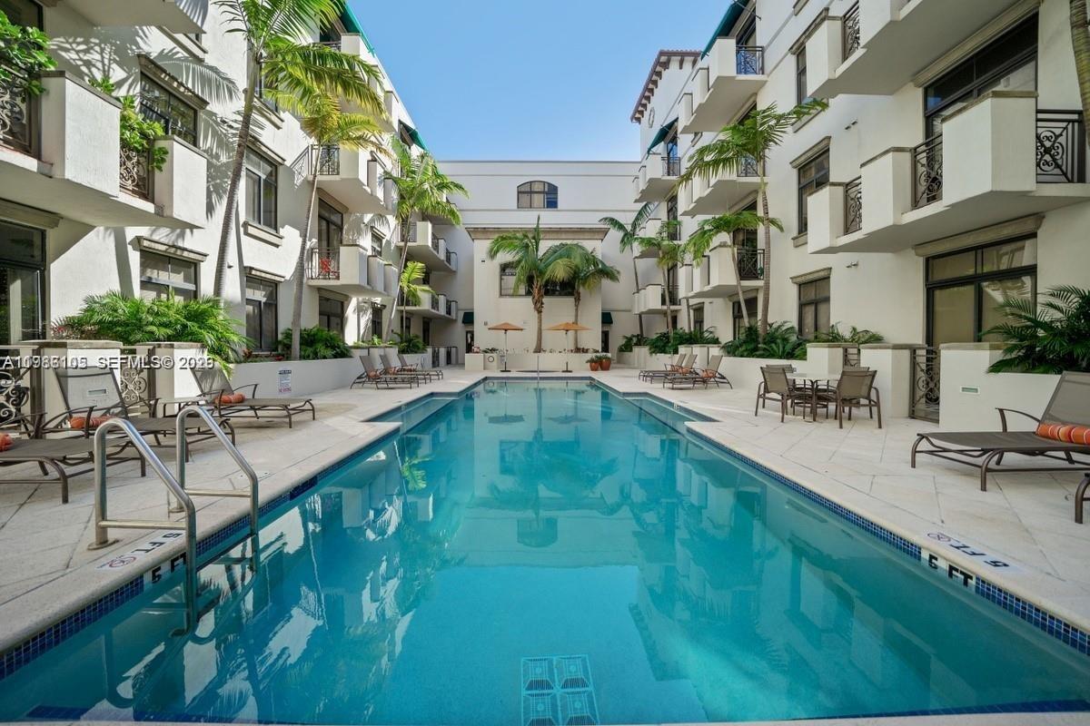 THE PONCE TOWER CONDO - Residential