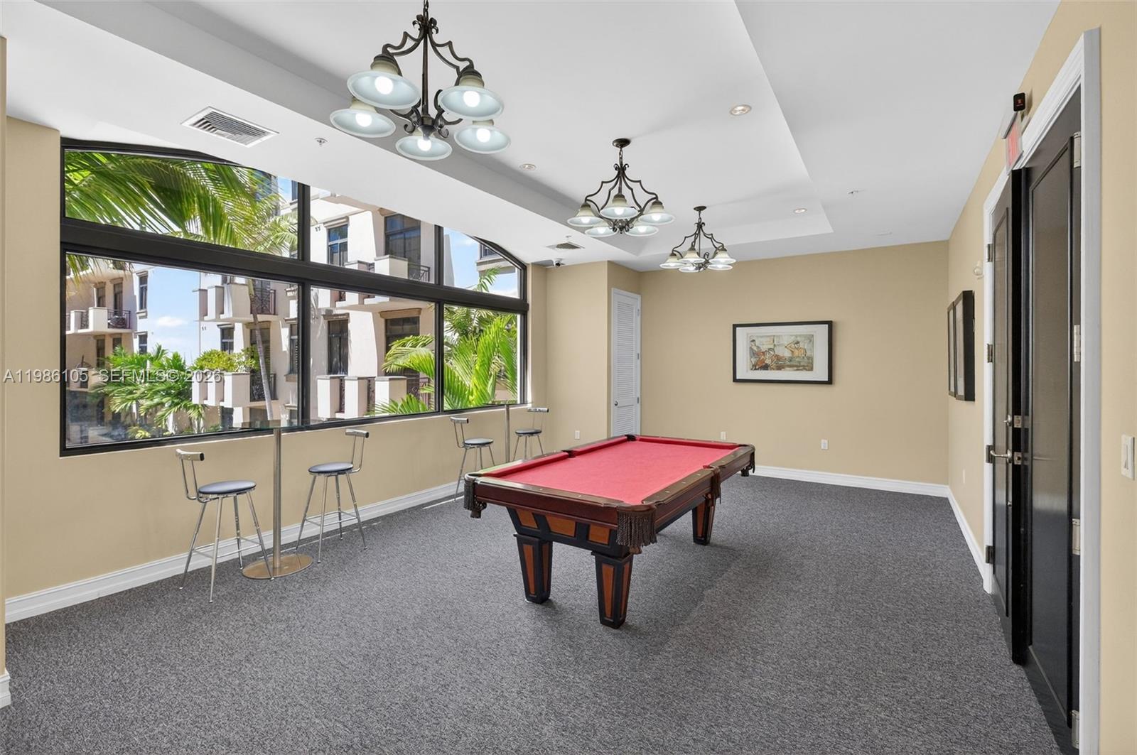 THE PONCE TOWER CONDO - Residential