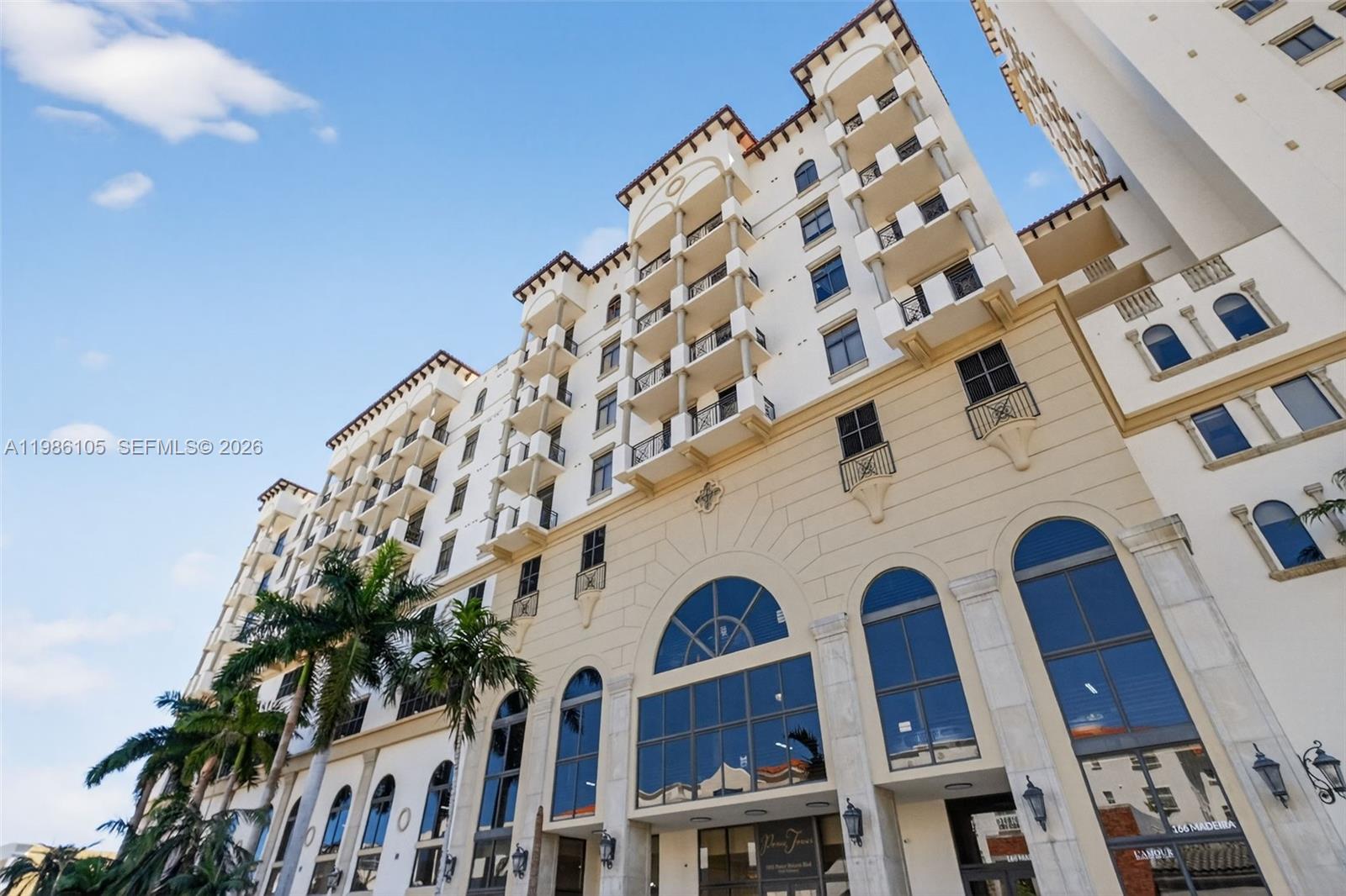 THE PONCE TOWER CONDO - Residential