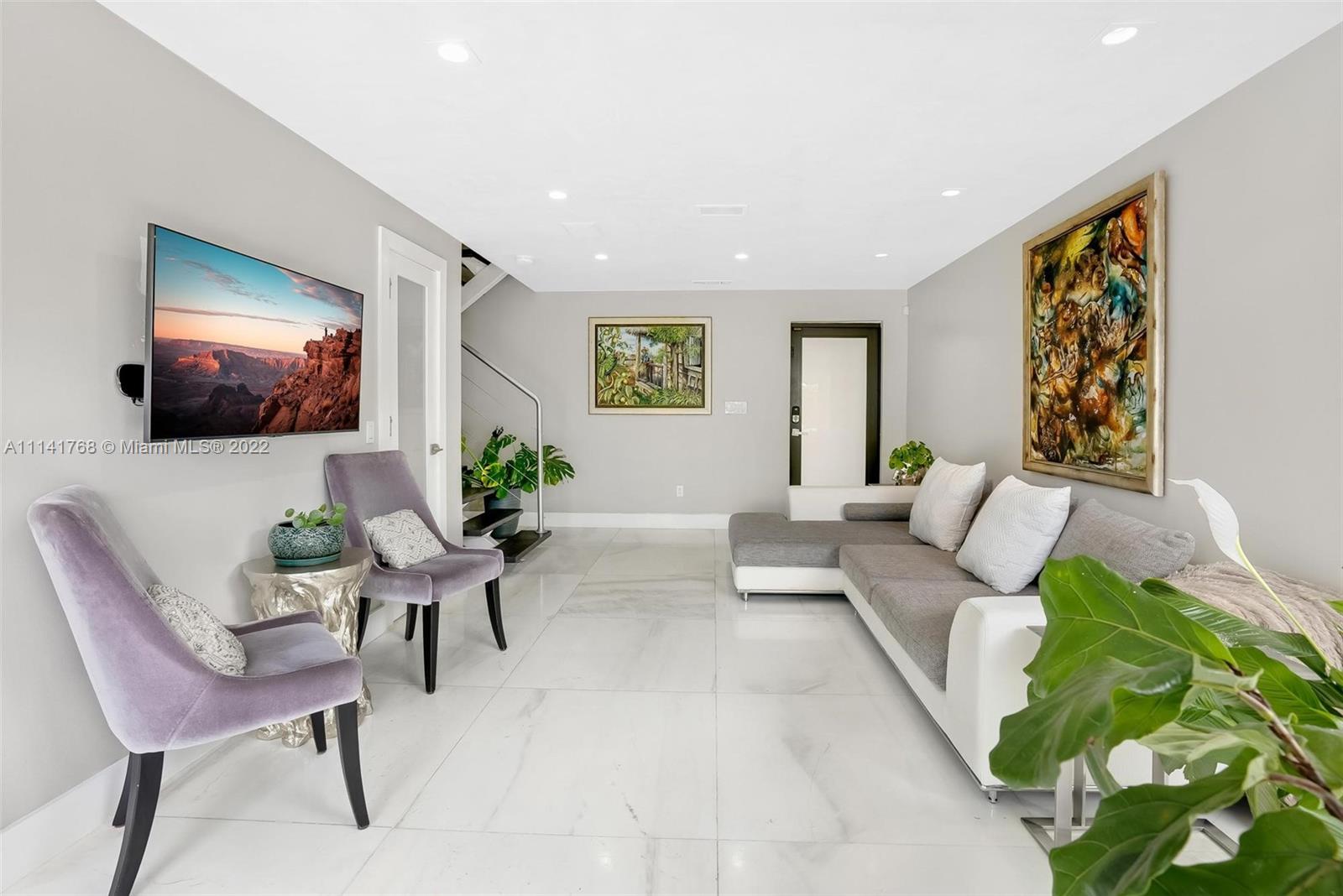 BELLAVISTA CONDO - Residential