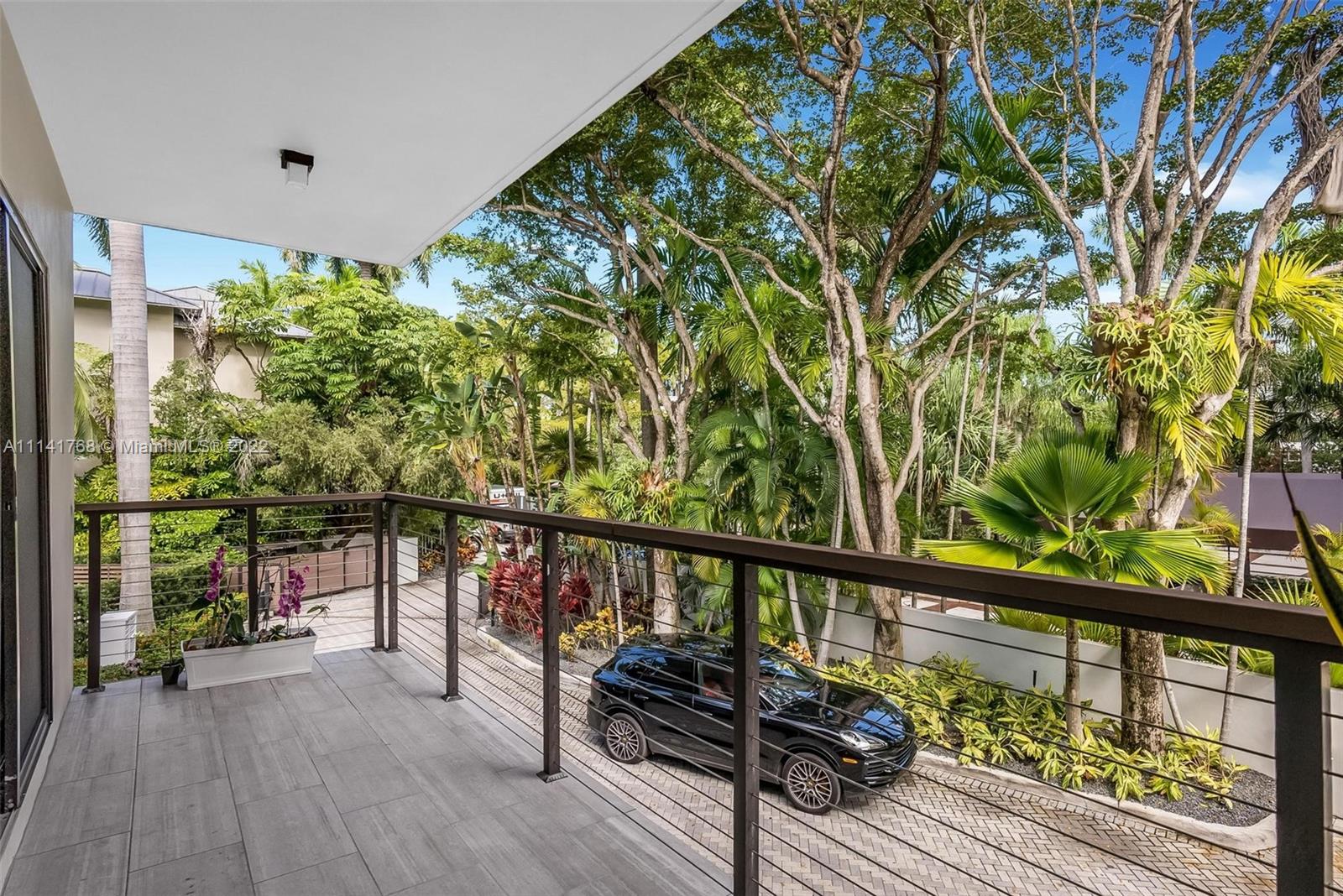 BELLAVISTA CONDO - Residential