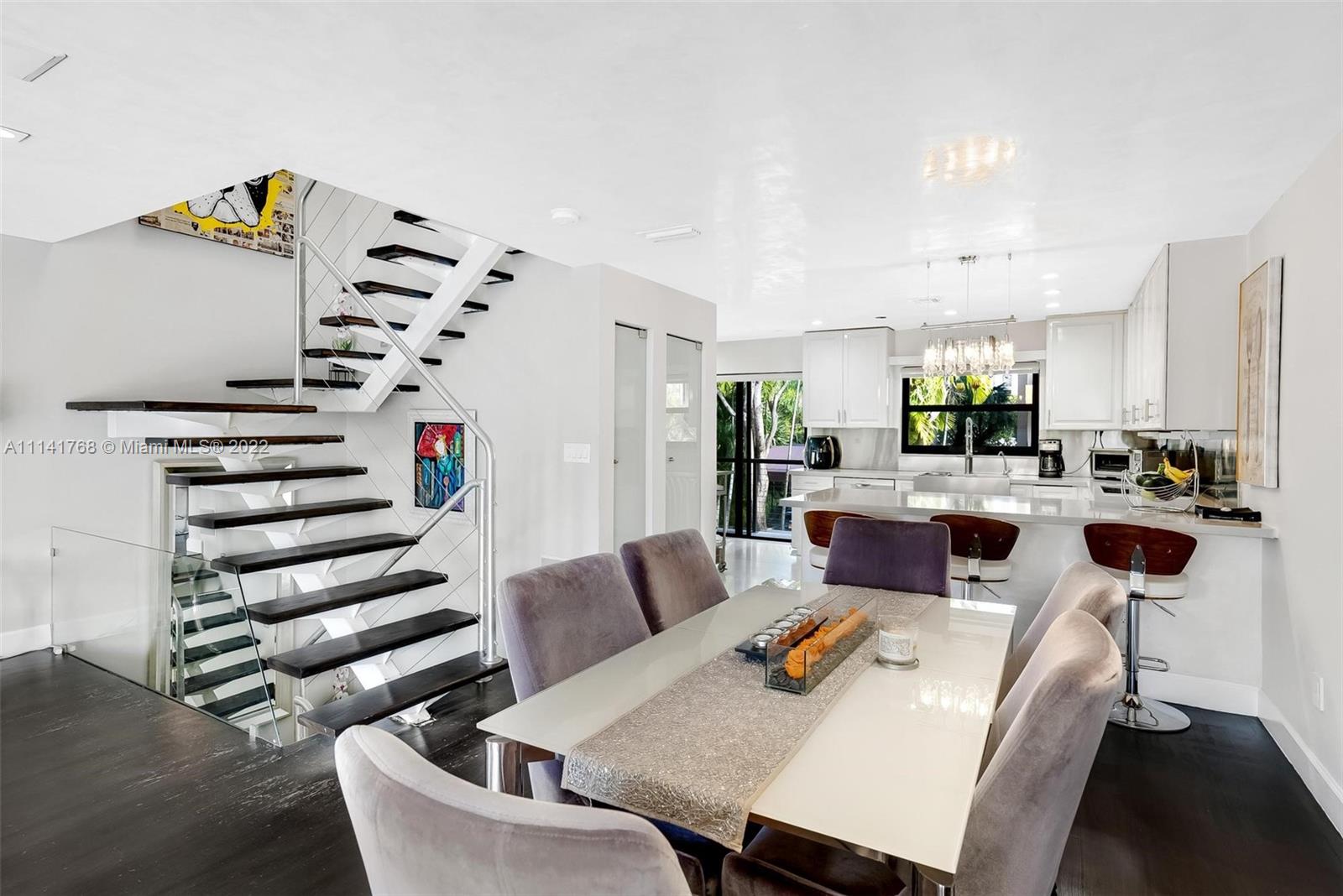 BELLAVISTA CONDO - Residential