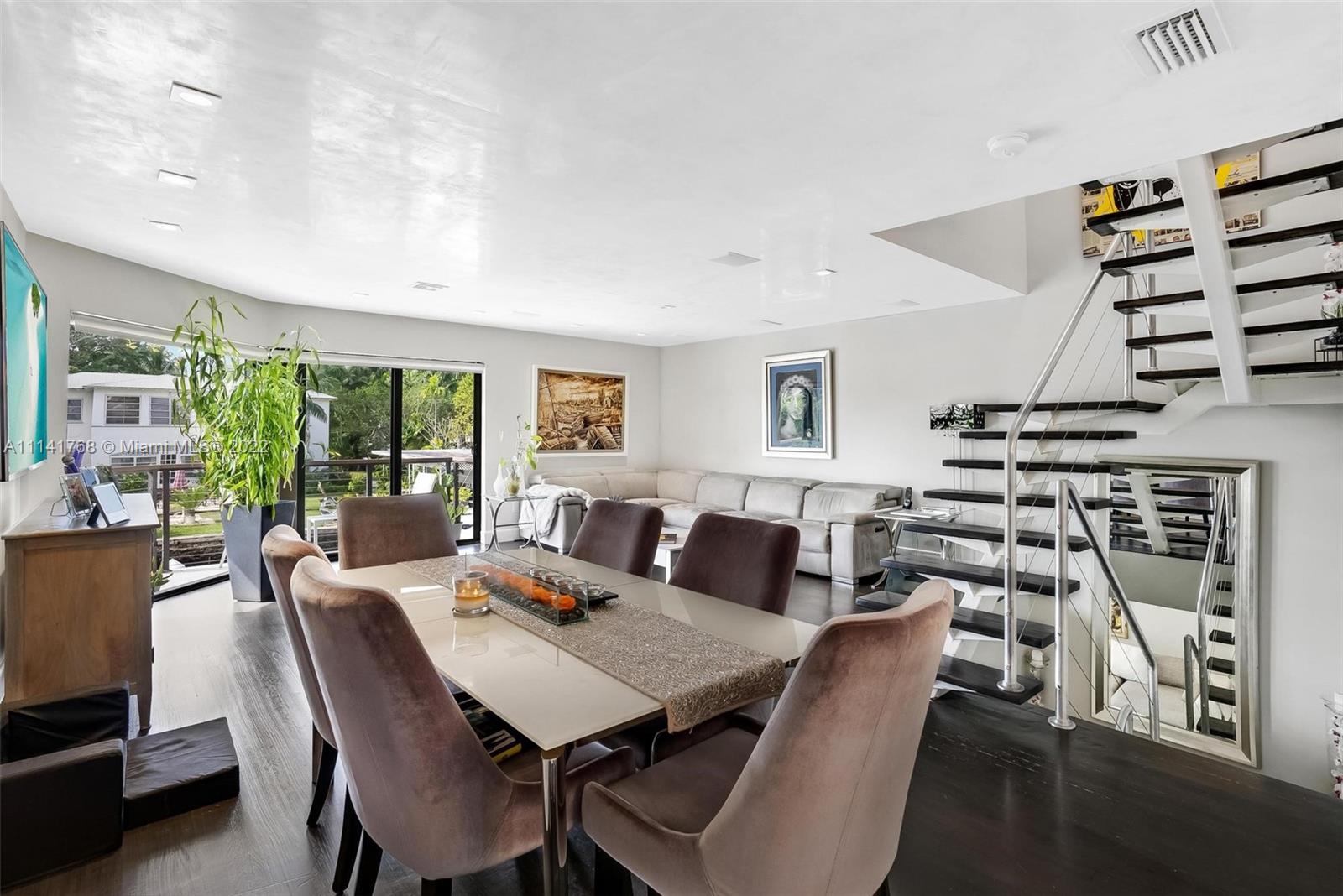 BELLAVISTA CONDO - Residential