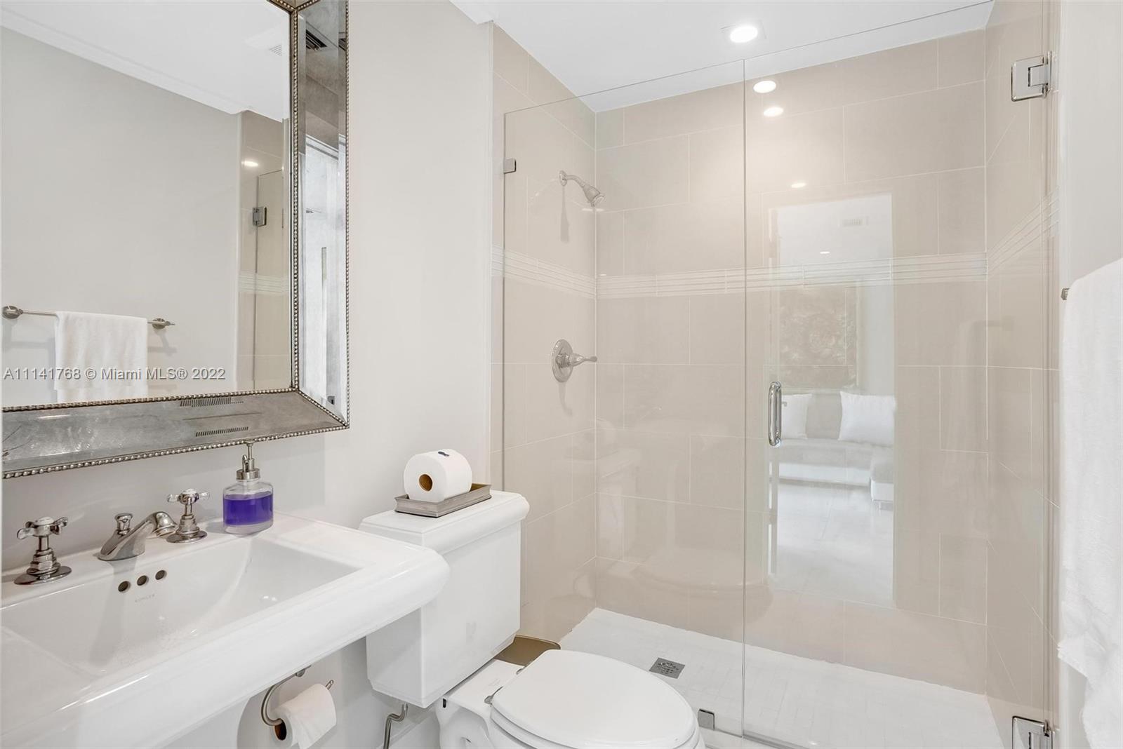 BELLAVISTA CONDO - Residential