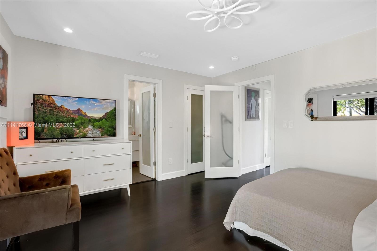 BELLAVISTA CONDO - Residential