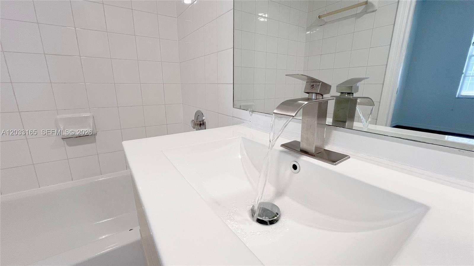VILLAS DE TUSCANY CONDO B - Residential