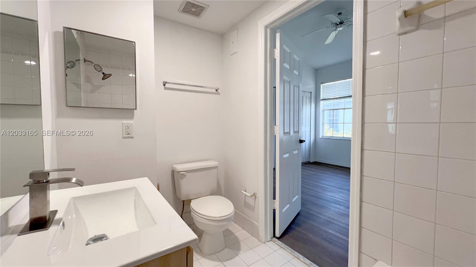 VILLAS DE TUSCANY CONDO B - Residential