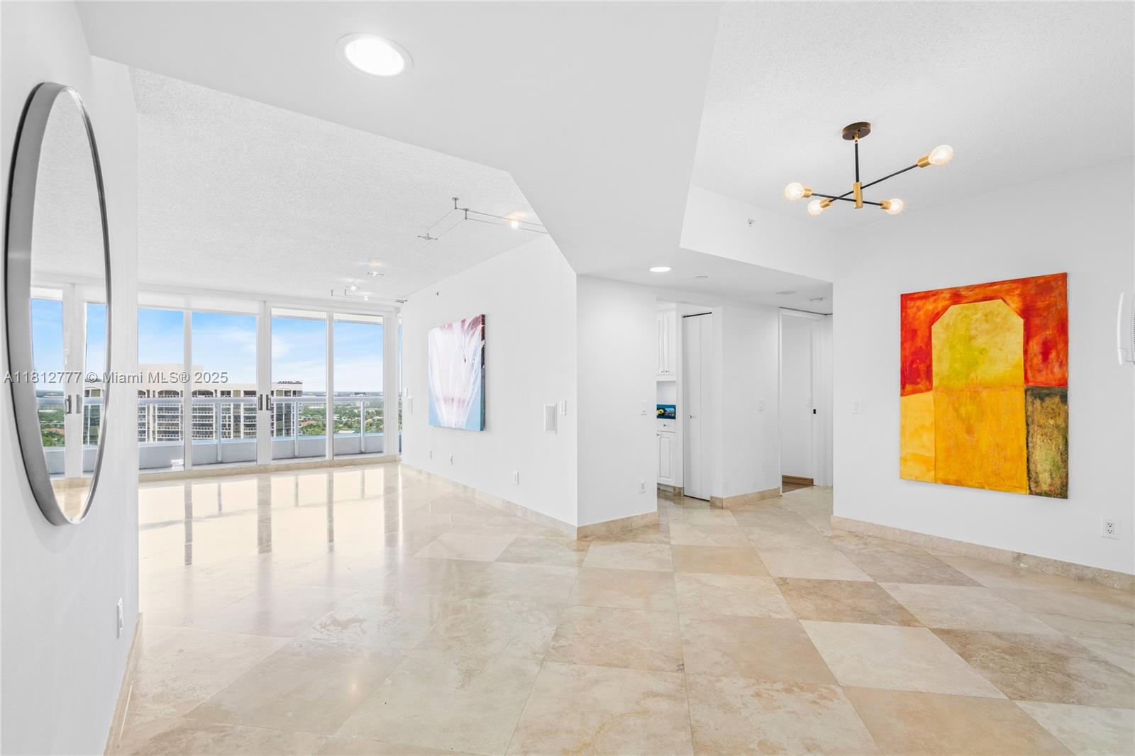 SOUTH TOWER AT THE POINT - Residential