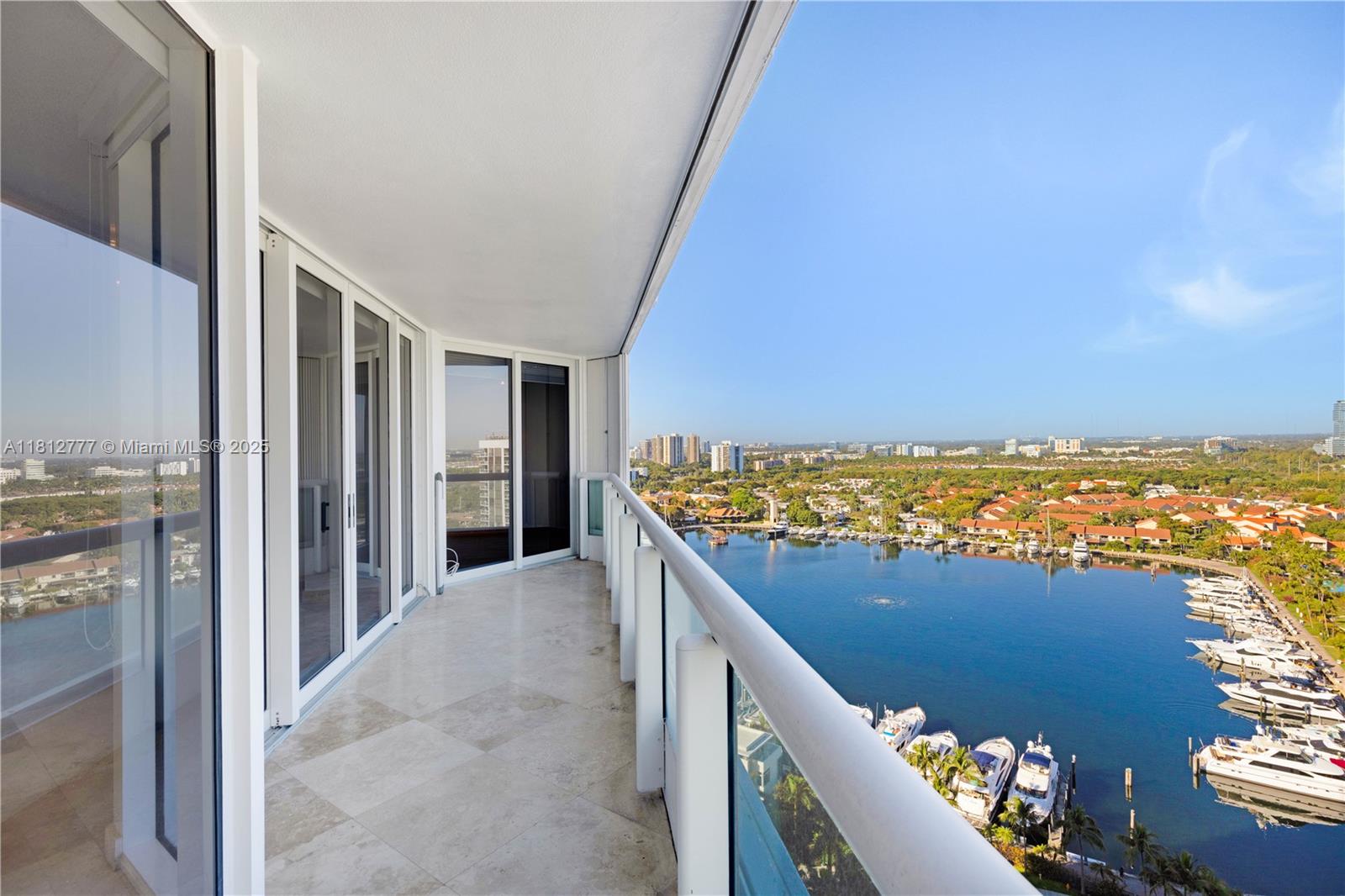 SOUTH TOWER AT THE POINT - Residential