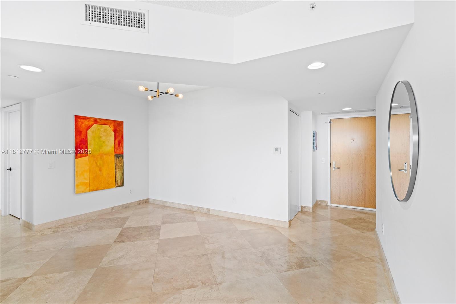 SOUTH TOWER AT THE POINT - Residential