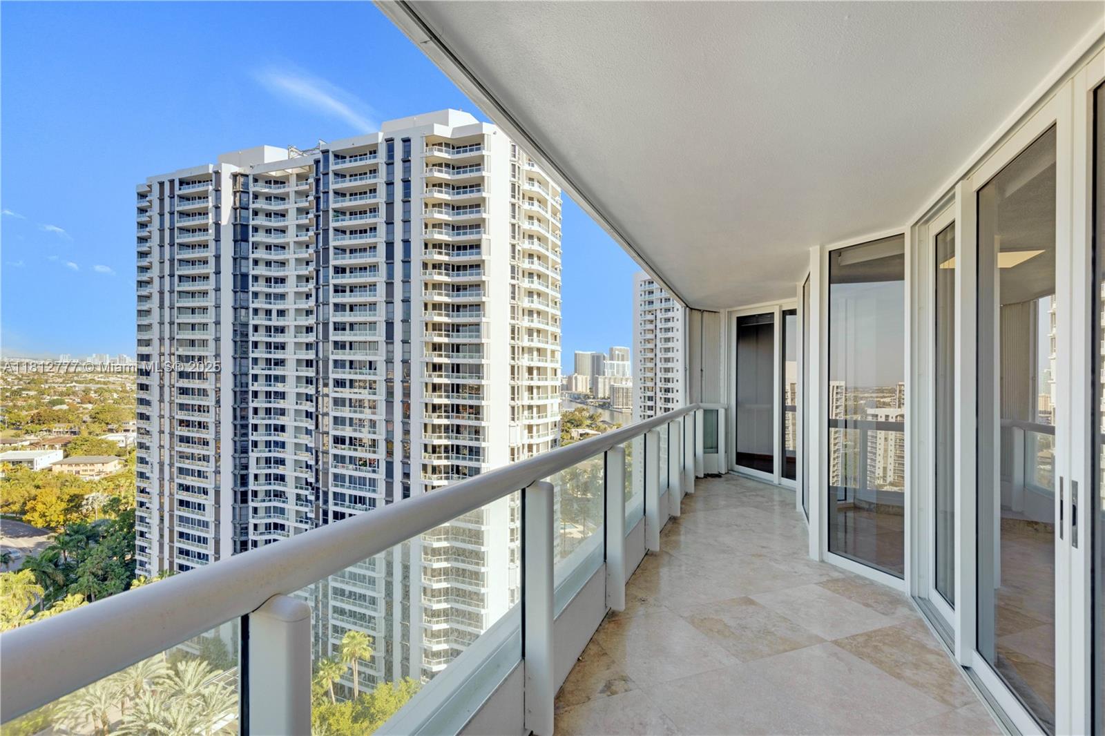 SOUTH TOWER AT THE POINT - Residential