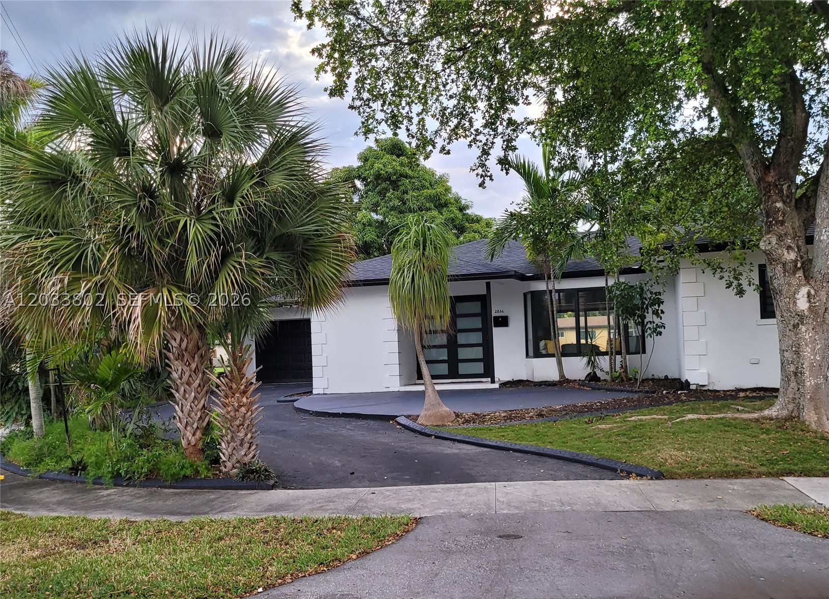 JENADA ISLE - Residential