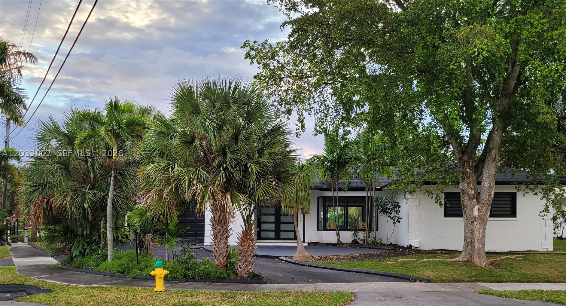 JENADA ISLE - Residential