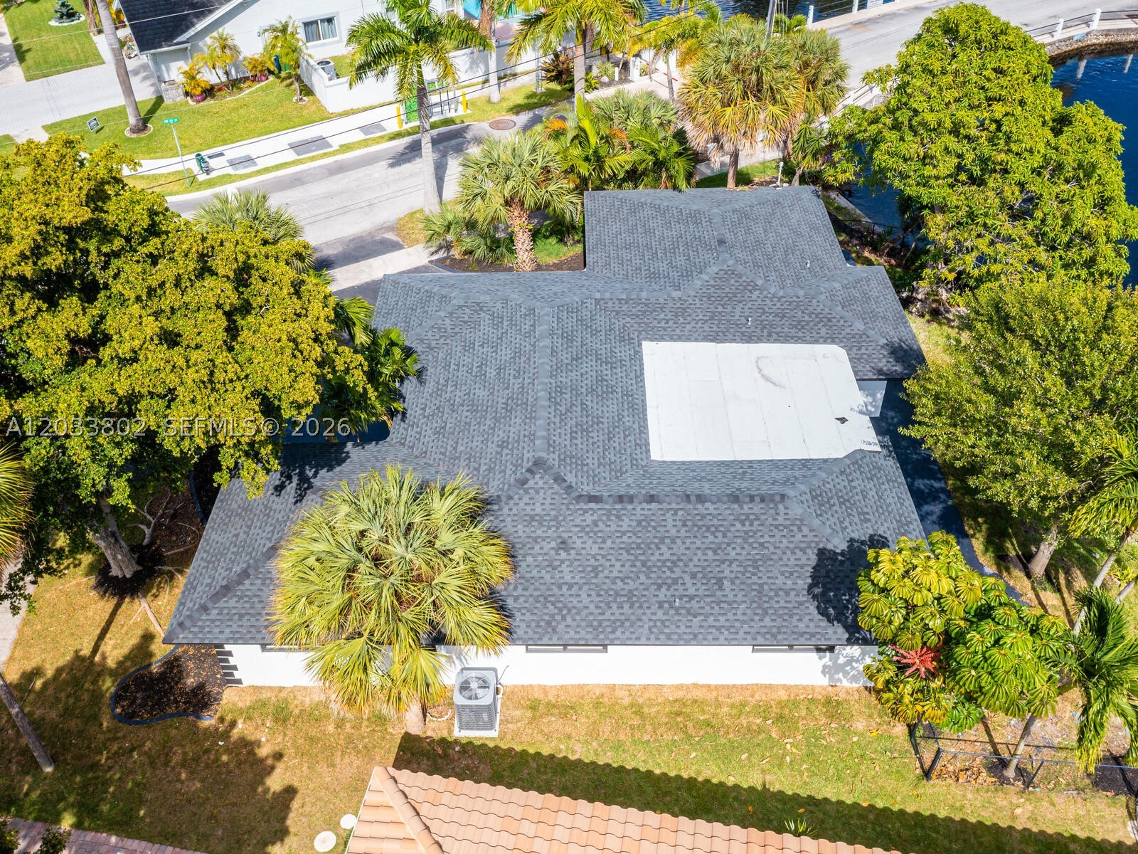 JENADA ISLE - Residential