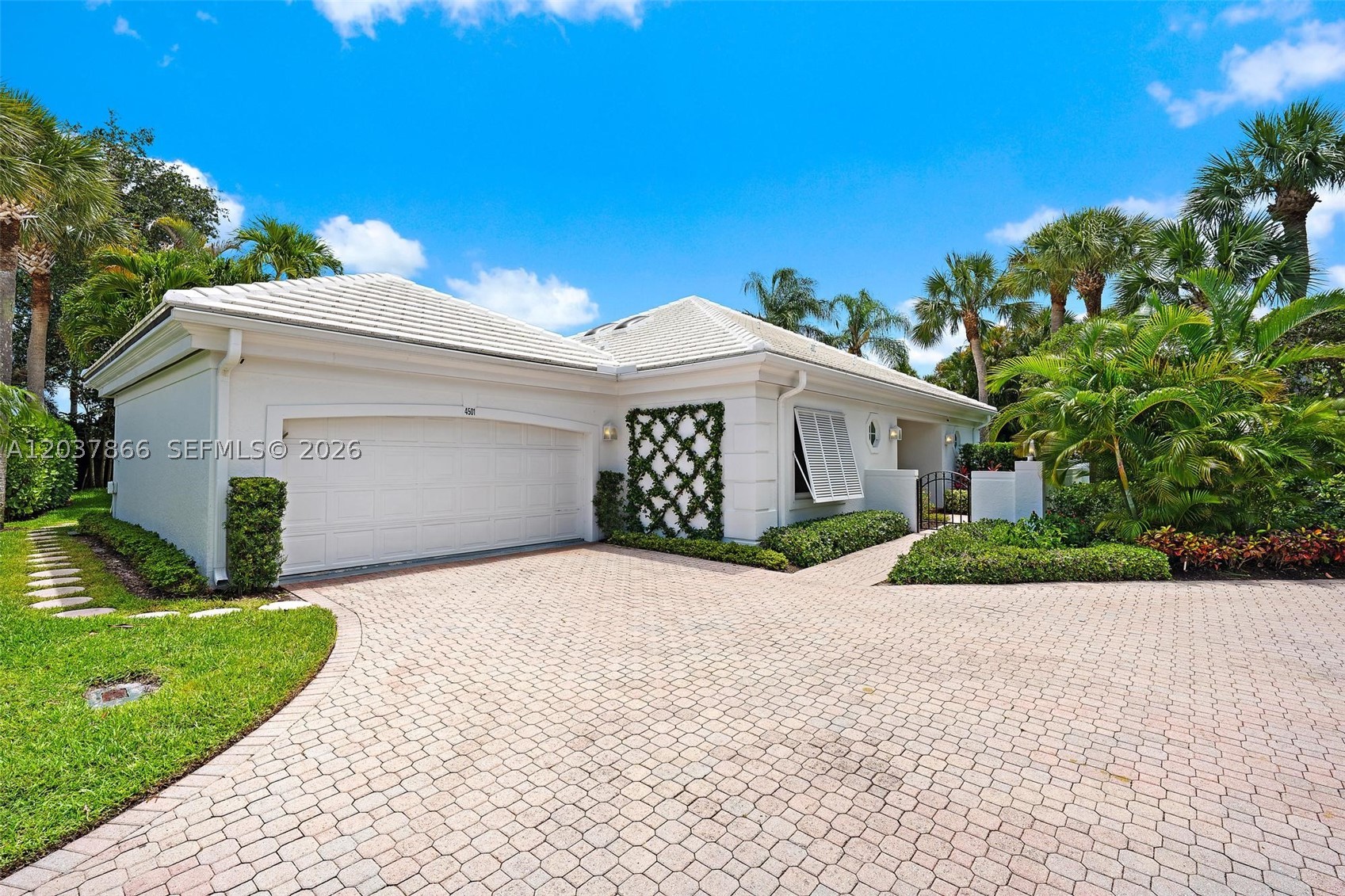 Rare opportunity to own one of only 4 detached with largest Club Cottages site in all of Admirals Cove. Of the community's 16 Club Cottages, 12 are attached, making this detached residence an exceptionally rare offering. Ideally located just steps from the clubhouse, tennis facilities, fitness center, marina, and world-class amenities, this home offers a level of convenience that is rarely available. The property offers outstanding future potential, with HOA-approved plans and design already in place for an expansion. The spacious lot also provides room for a private pool, creating the opportunity to further customize and enhance the home while maintaining its premier location in the heart of the community.