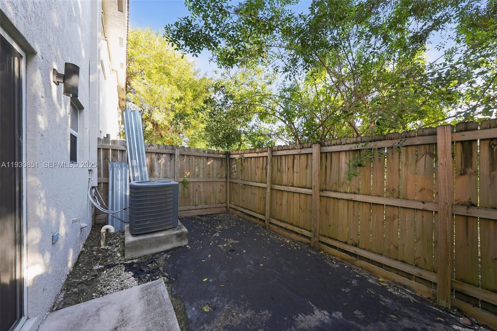VENETIA GROVE - Residential