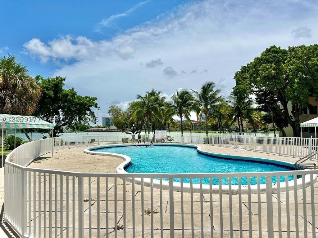 FIFTH HORIZONS CONDO - Residential