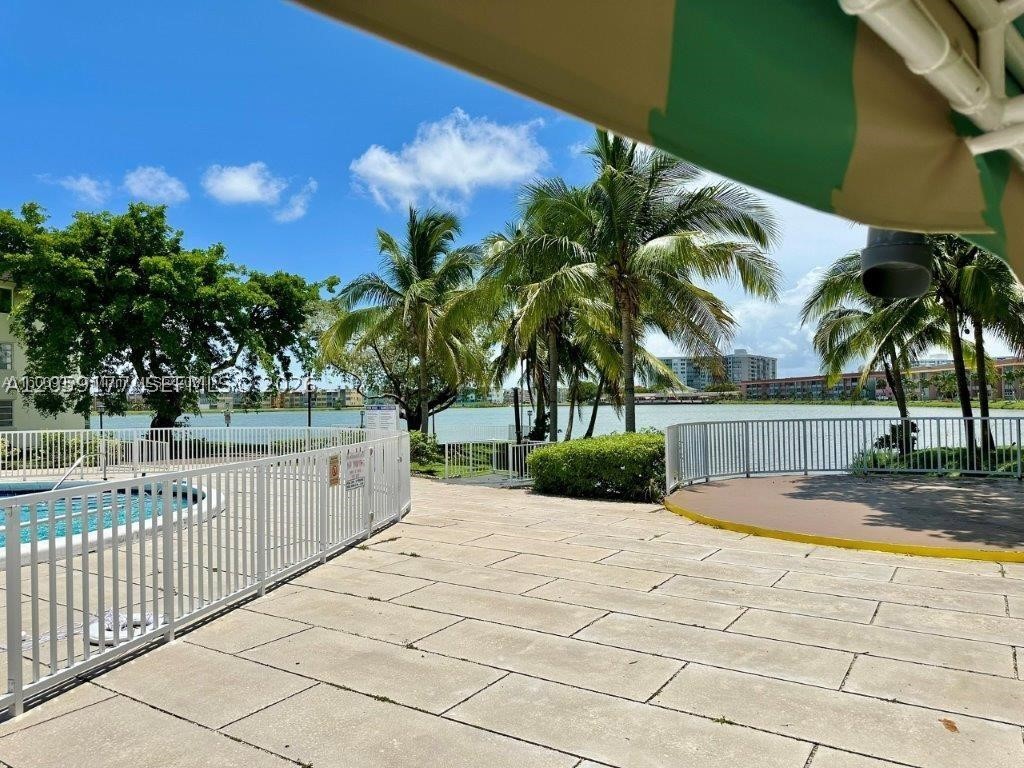 FIFTH HORIZONS CONDO - Residential