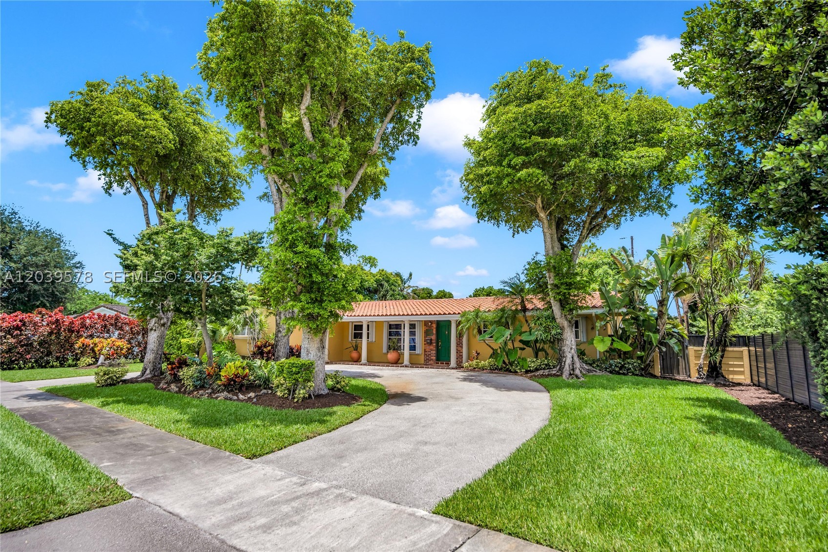 SNAPPER CREEK PARK UNIT N - Residential