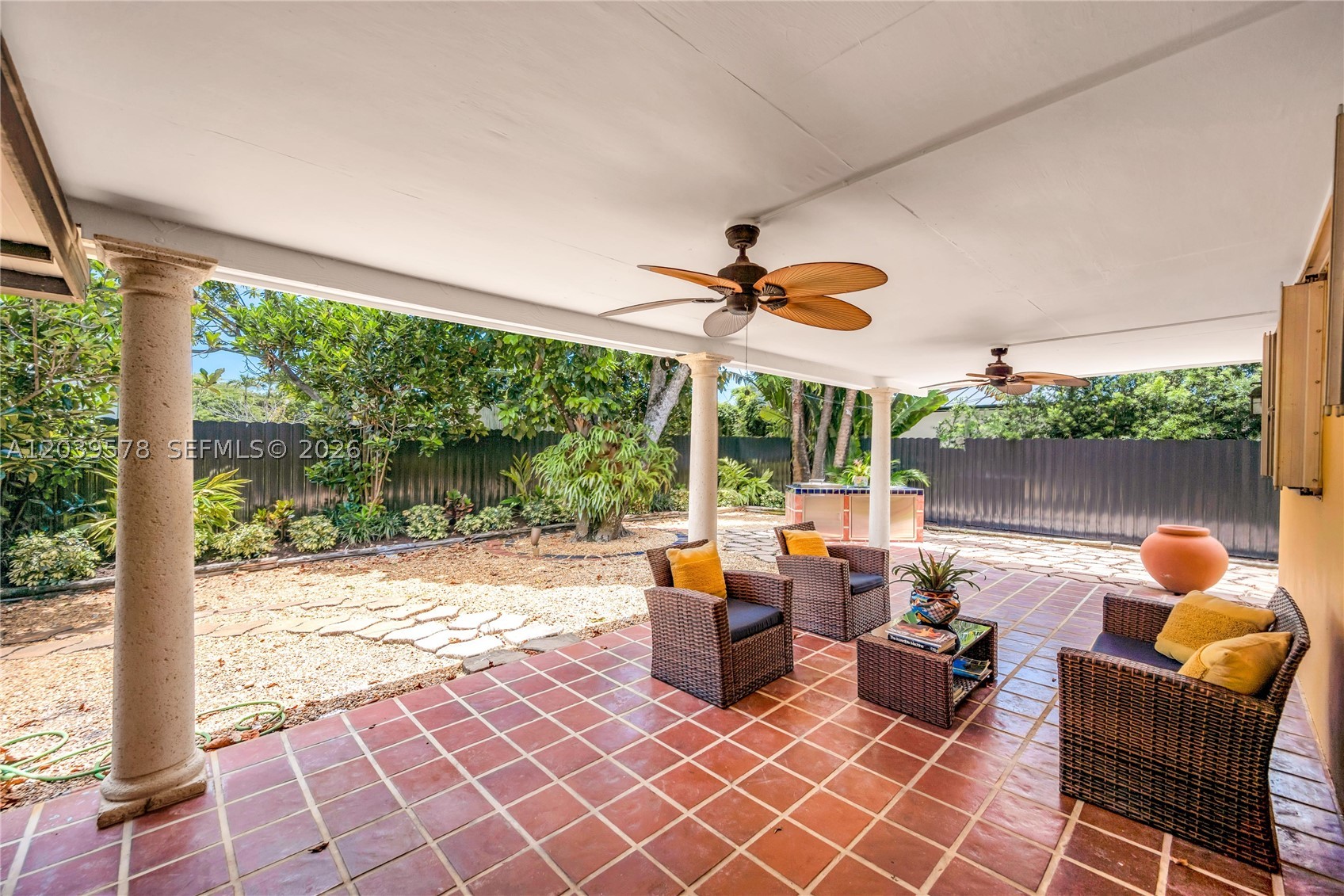 SNAPPER CREEK PARK UNIT N - Residential