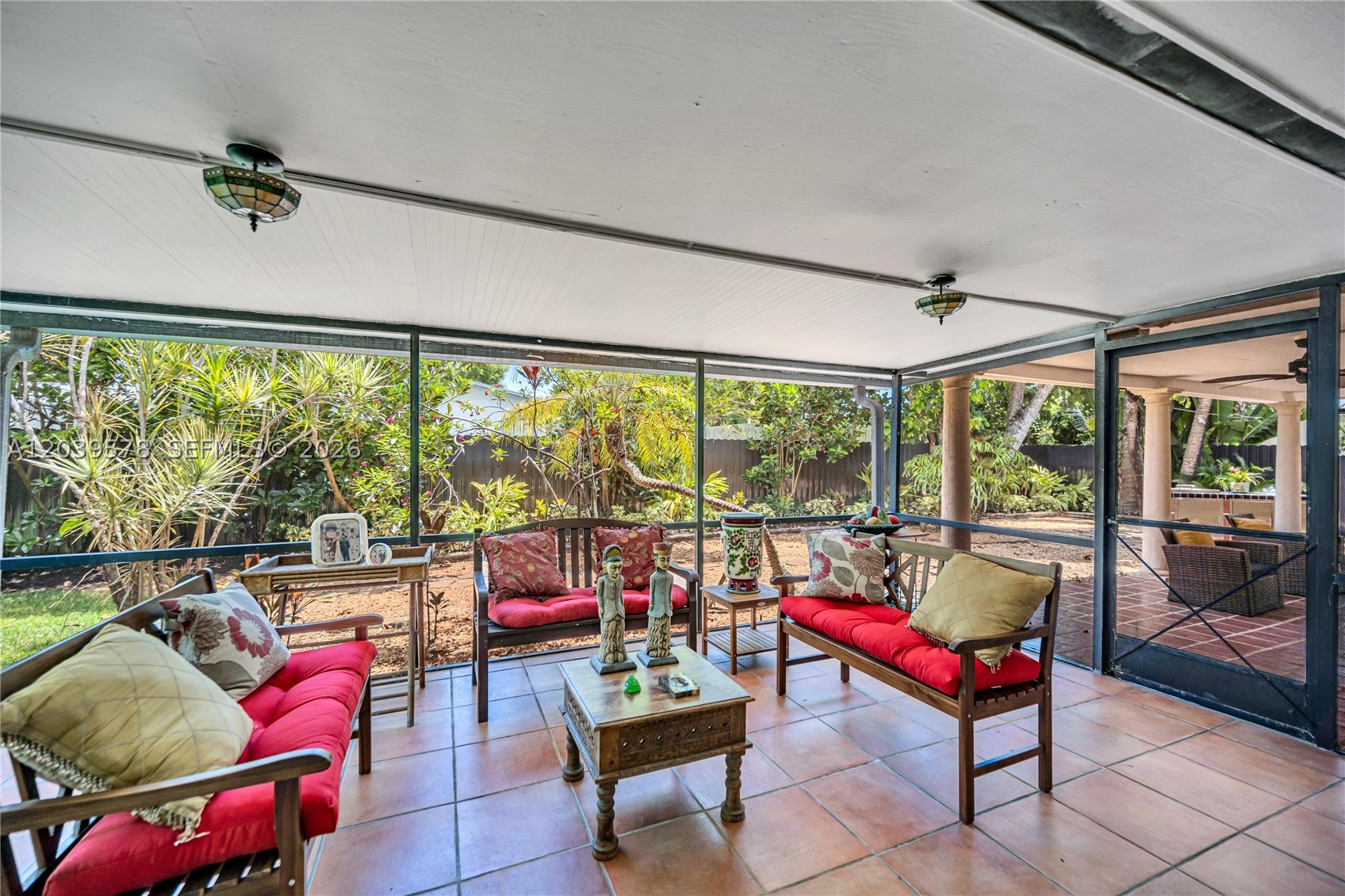 SNAPPER CREEK PARK UNIT N - Residential