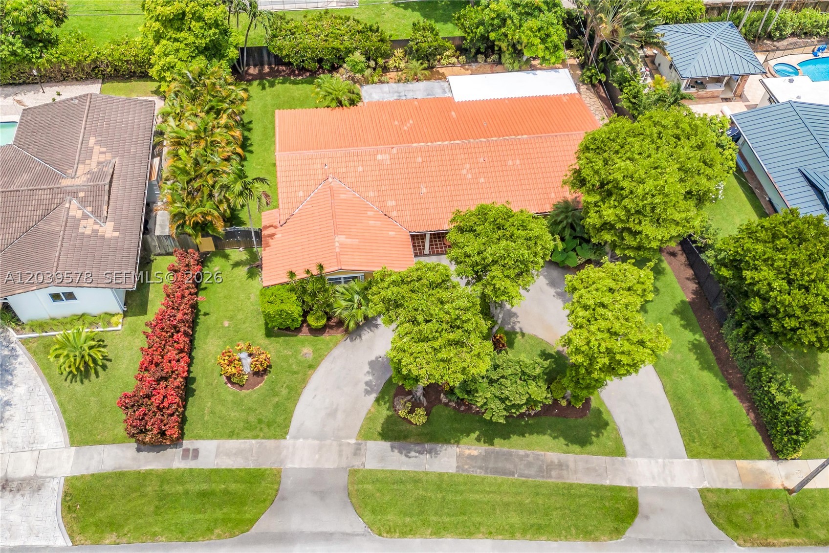 SNAPPER CREEK PARK UNIT N - Residential
