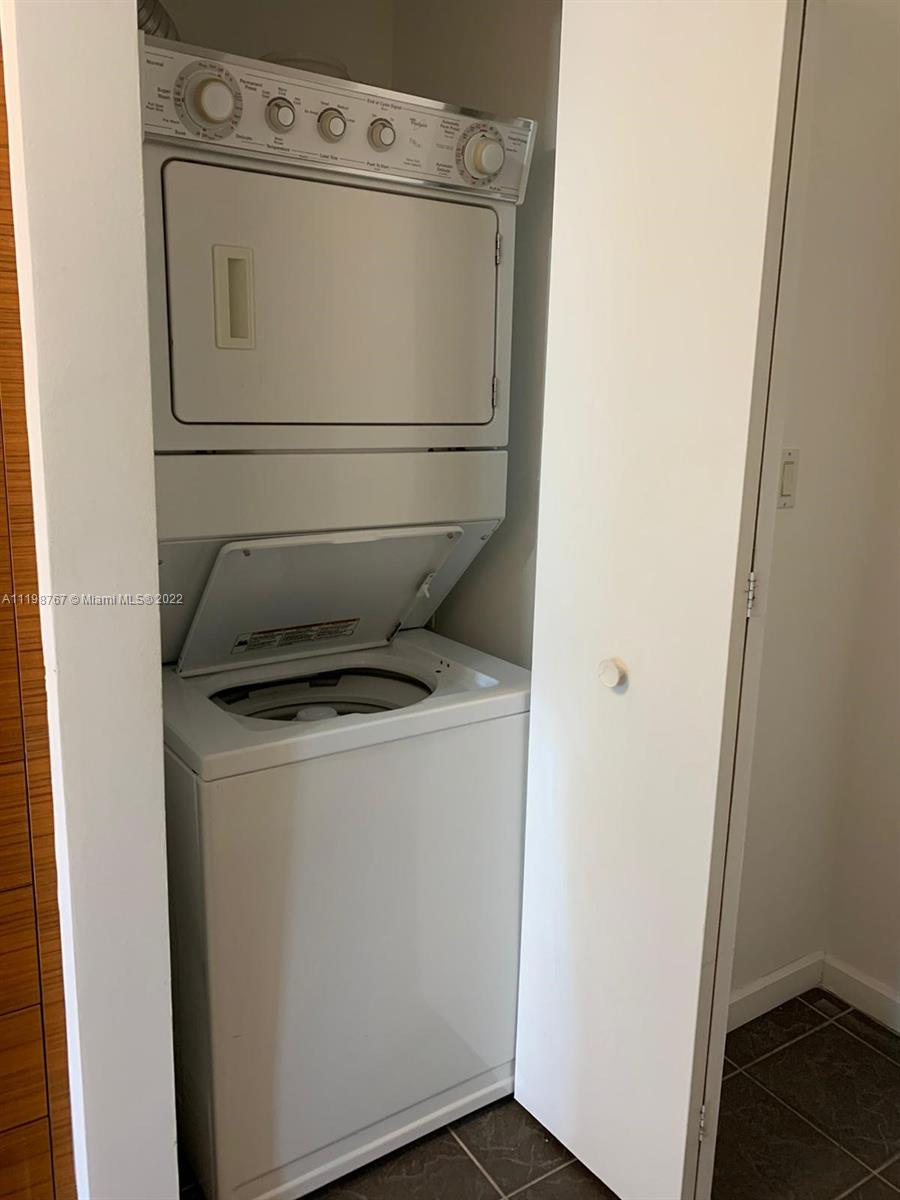 50 BISCAYNE CONDO - Residential Lease