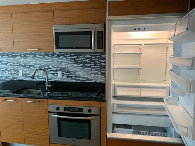 50 BISCAYNE CONDO - Residential Lease
