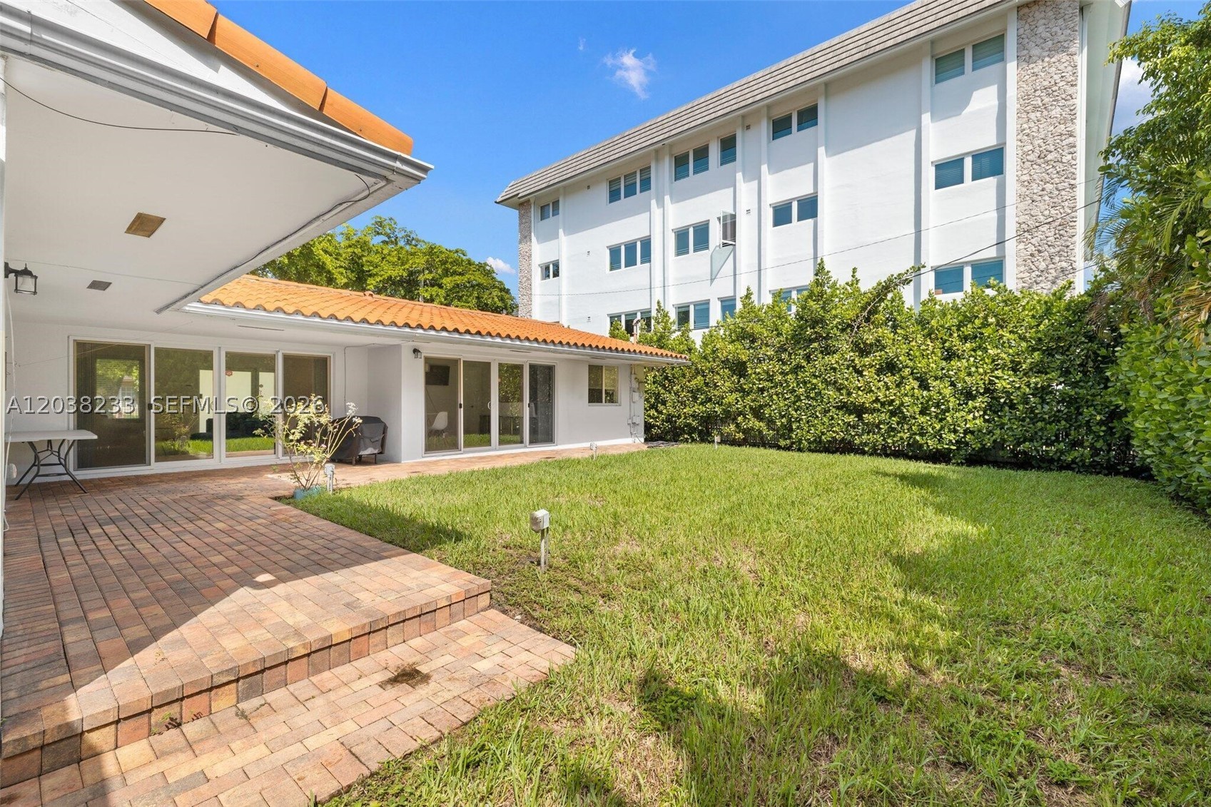 CORAL GABLES GRANADA SEC R - Residential