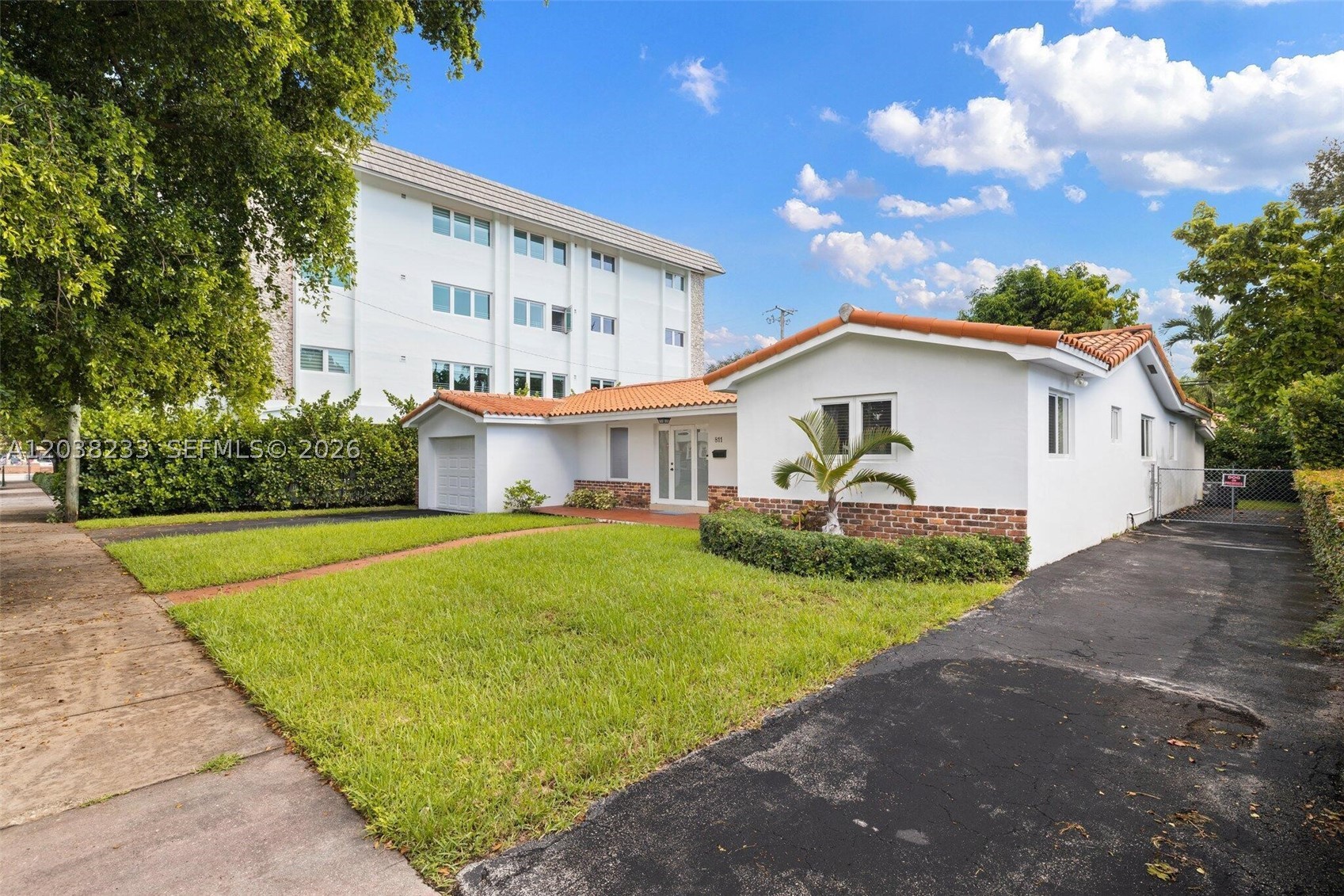 AMAZING DEAL FOR AN UPGRADED HOME in North Gables

Beautiful upgraded 3 bed, 2 bath home, one car garage, large yard. Nearby to the Airport, downtown Coral Gables, and other points of interest would run you through traffic.