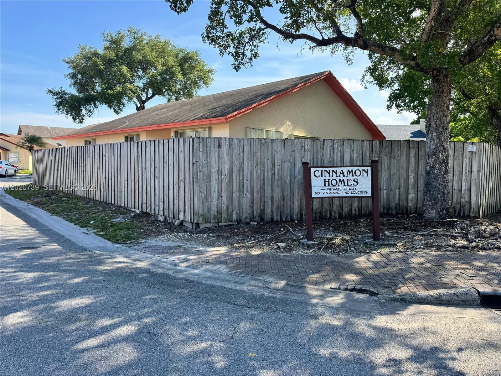 UNIVERSITY PARK - Residential