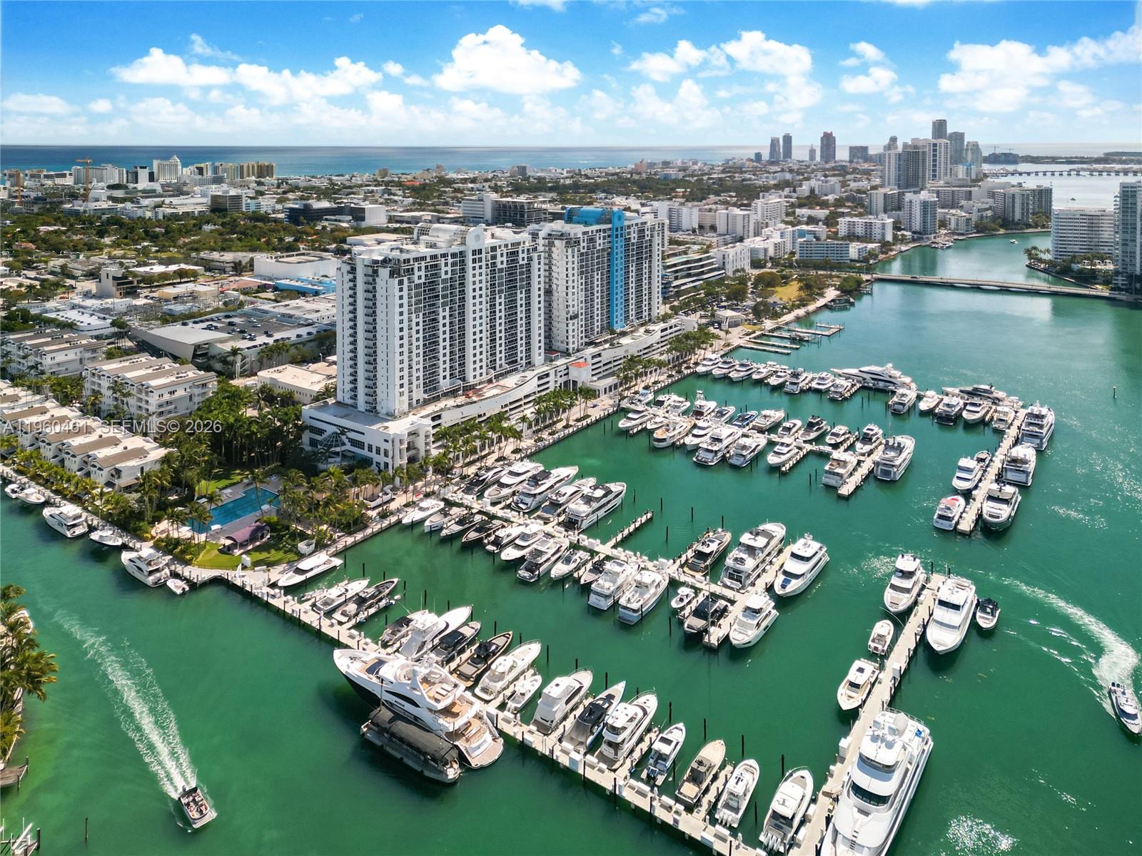 SUNSET HARBOUR NORTH COND - Residential