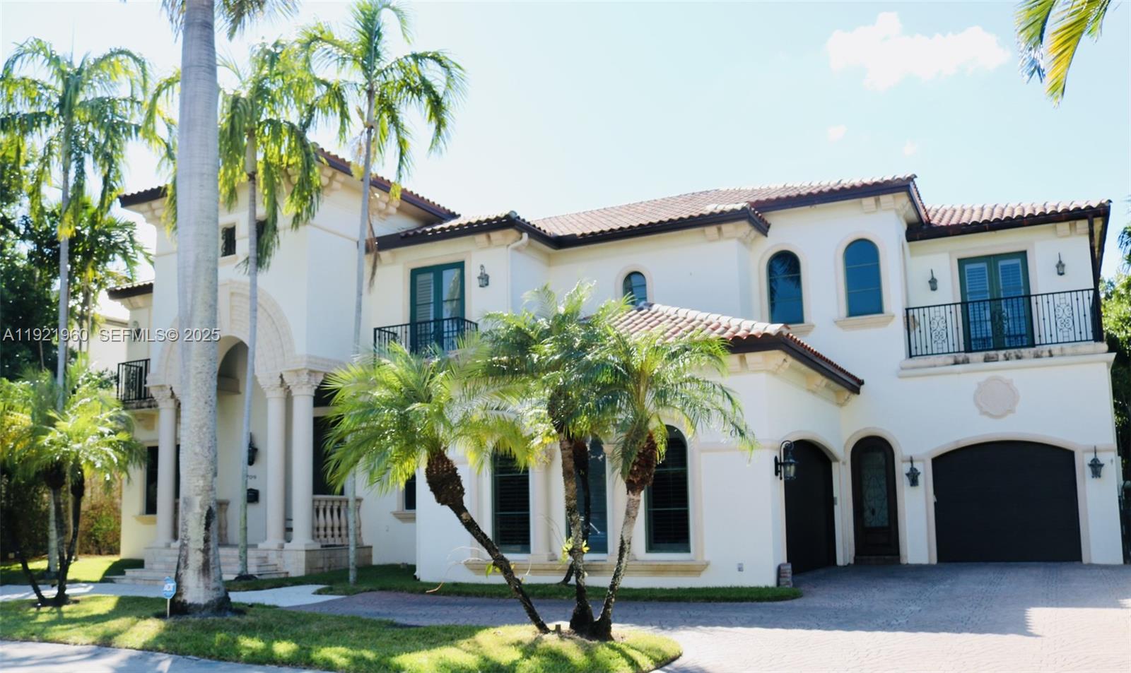 Spectacular Las Olas custom waterfront estate with 100' WF of deep-water dockage and direct ocean access. Located short distance to the point on one of Fort Lauderdale's most exclusive islands, this residence features 6 bedrooms, 7.5 bathrooms and an expansive 7100 square feet of interior space. Double entrance doors open to stunning staircase & great room, floor-ceiling windows, 25' ceilings & dramatic view to pool & waterway. Chef's kitchen, butler's pantry & catering area. Primary suite includes private staircase and large covered balcony boasting fantastic views of the intracoastal waterway. This estate also features a full cabana bath, top of the line outdoor kitchen, floating dock and more. Exquisite craftsmanship throughout, the estate is turnkey and ready to move in.