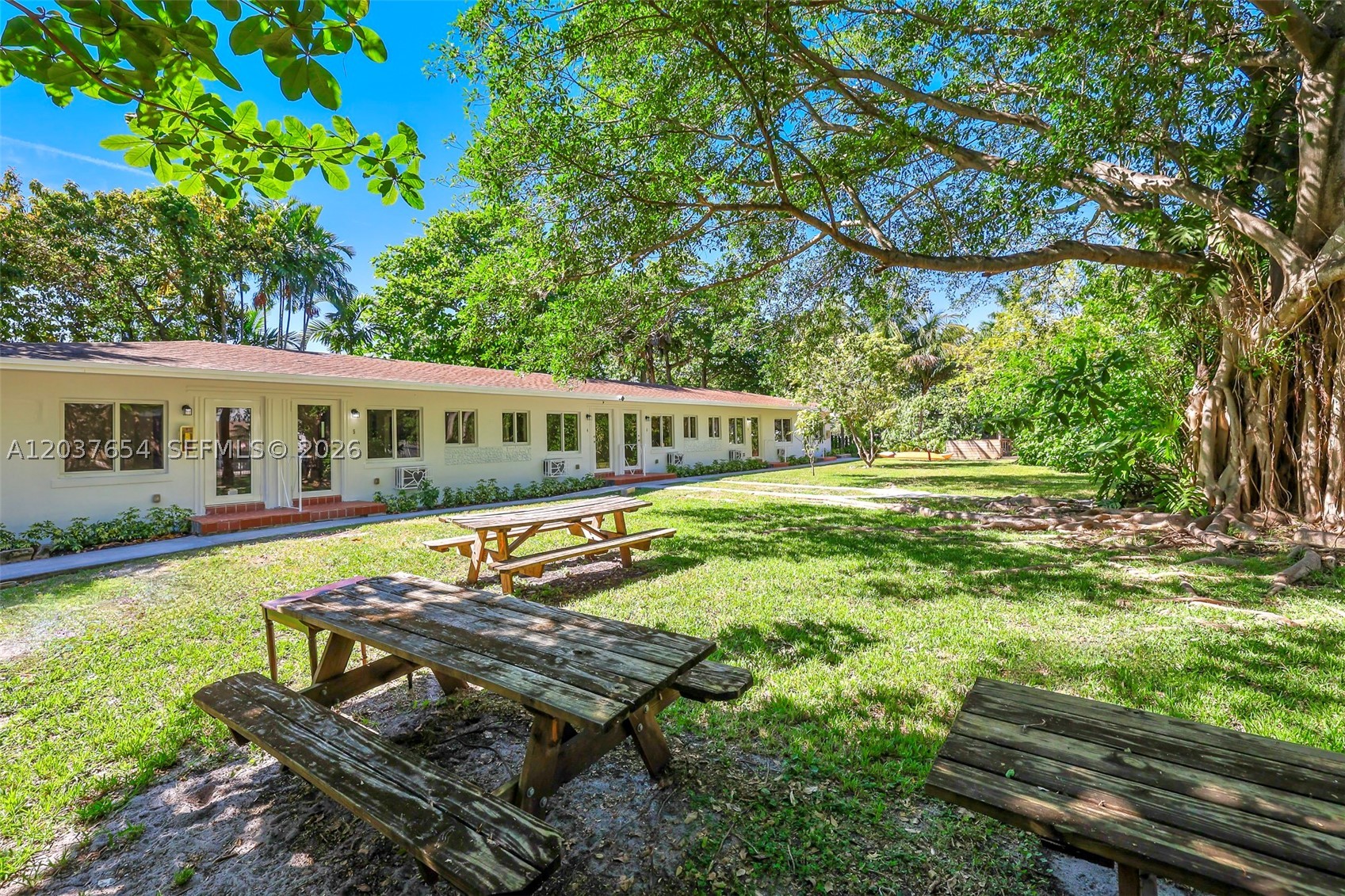 LITTLE RIVER GARDENS AMD - Residential Lease