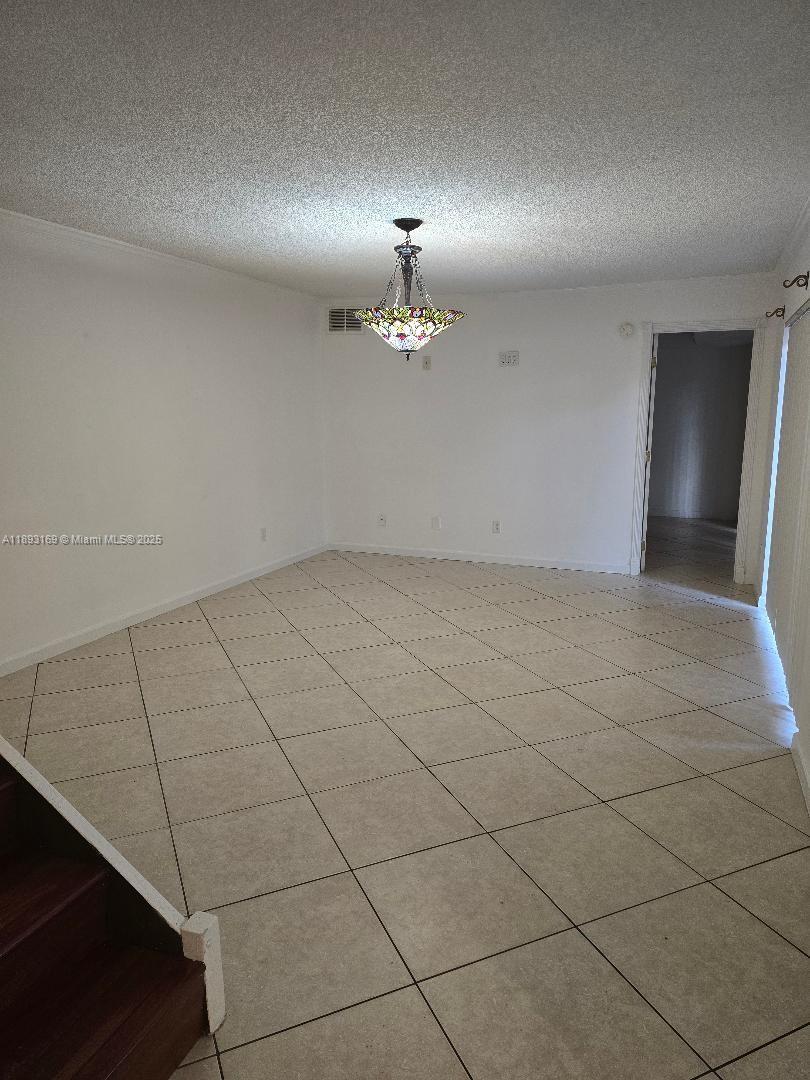 WOODVILLE - Residential Lease