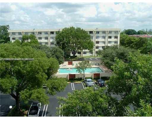 CORAL SPRINGS TOWER CLUB - Residential
