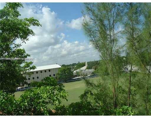 CORAL SPRINGS TOWER CLUB - Residential
