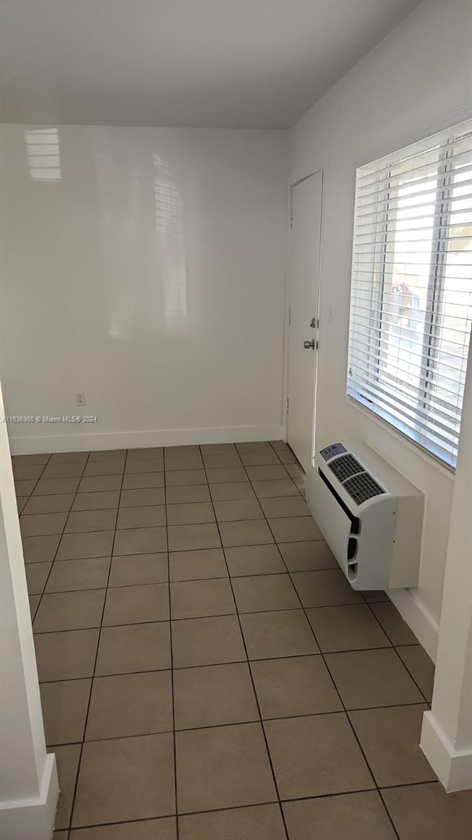 ENGLEWOOD NORTH - Residential Lease