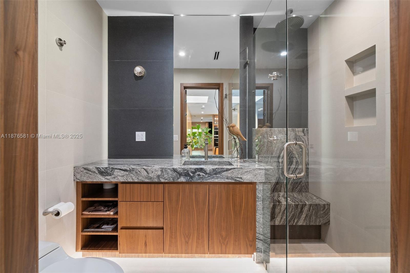 EASTERN SHORES 1ST ADDN - Residential