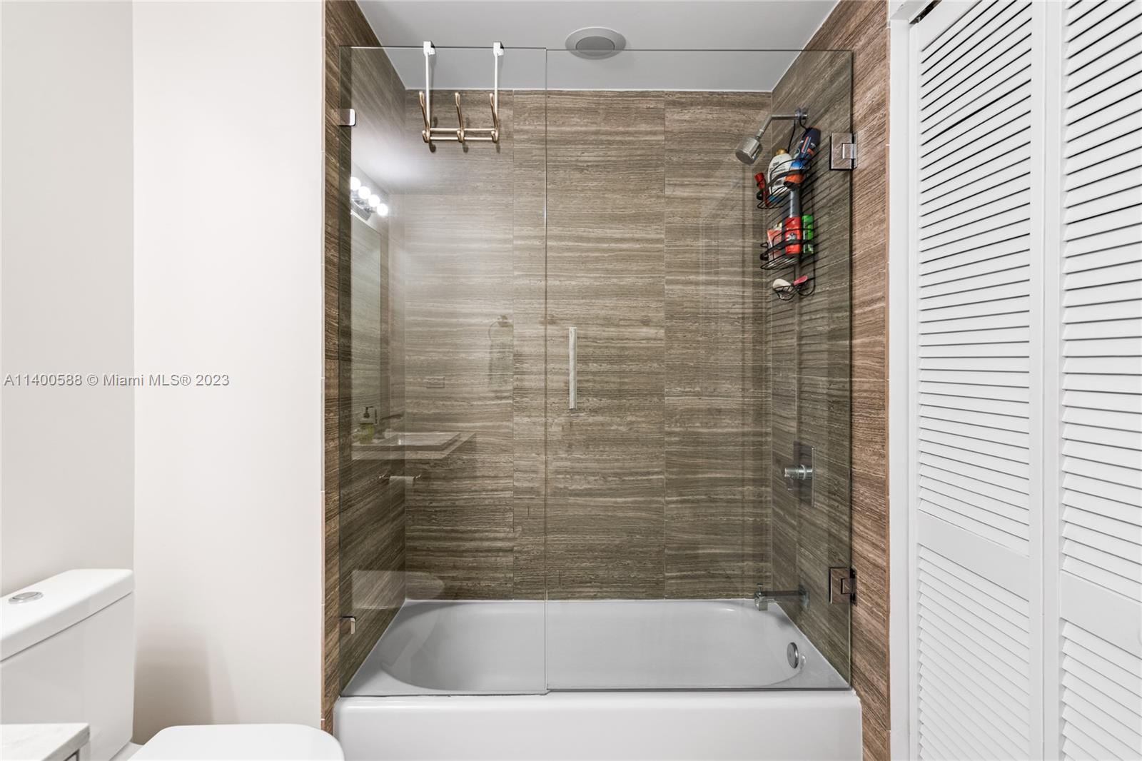 1010 BRICKELL CONDO - Residential Lease