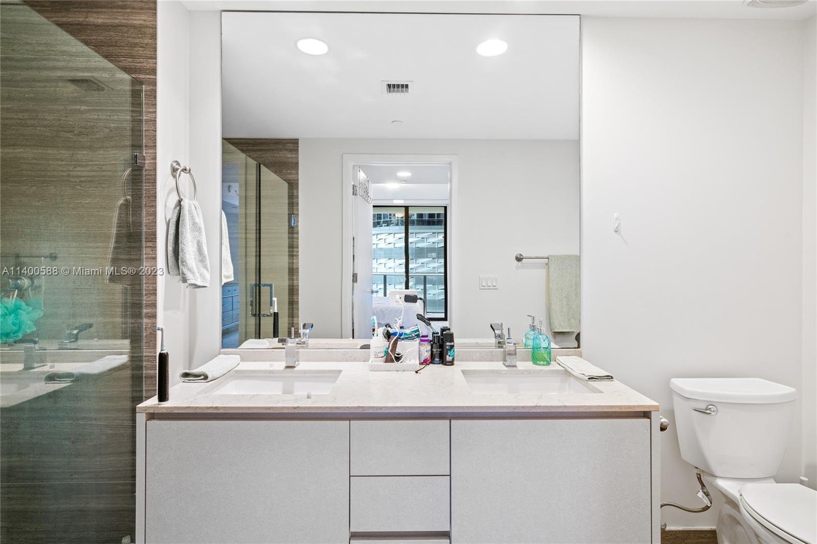 1010 BRICKELL CONDO - Residential Lease