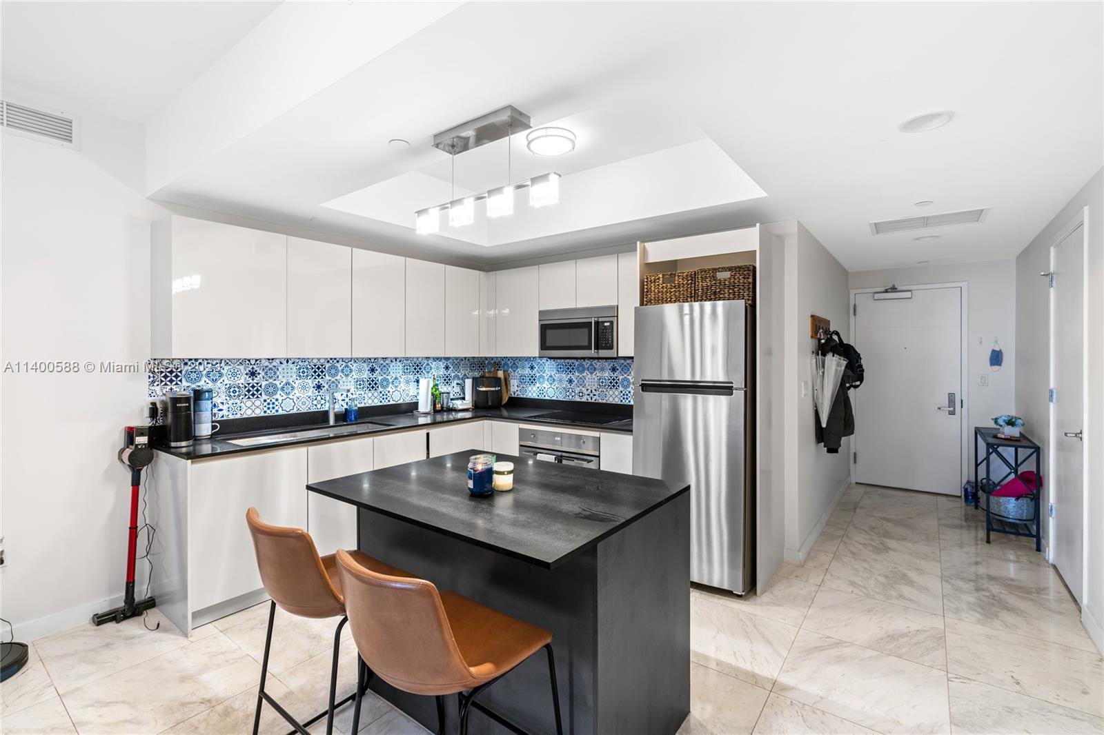 1010 BRICKELL CONDO - Residential Lease