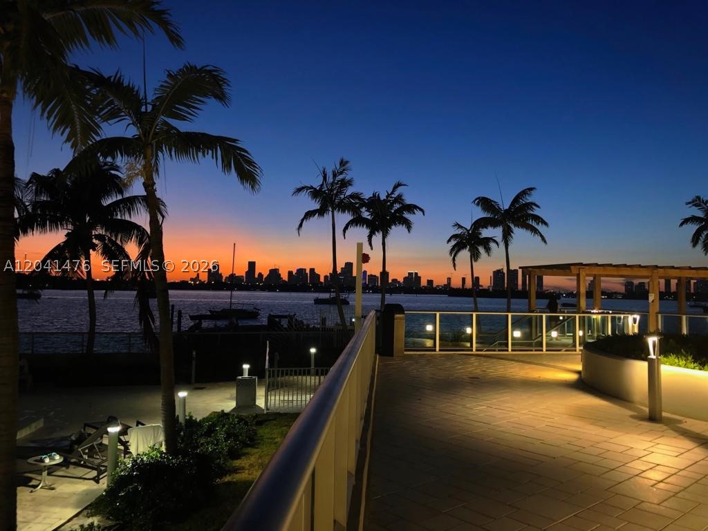FLAMINGO SOUTH BEACH I CO - Residential