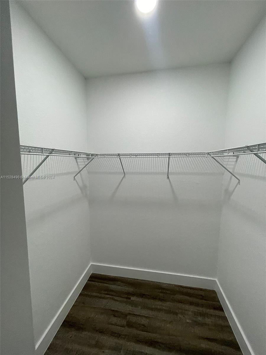 PINE ISLE - Residential Lease
