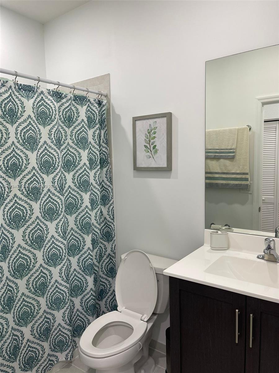 PINE ISLE - Residential Lease