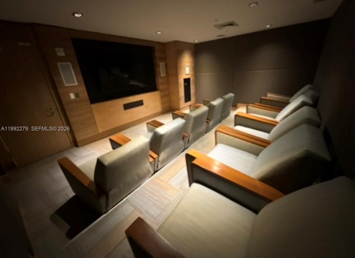 THE PLAZA 851 BRICKELL CO - Residential