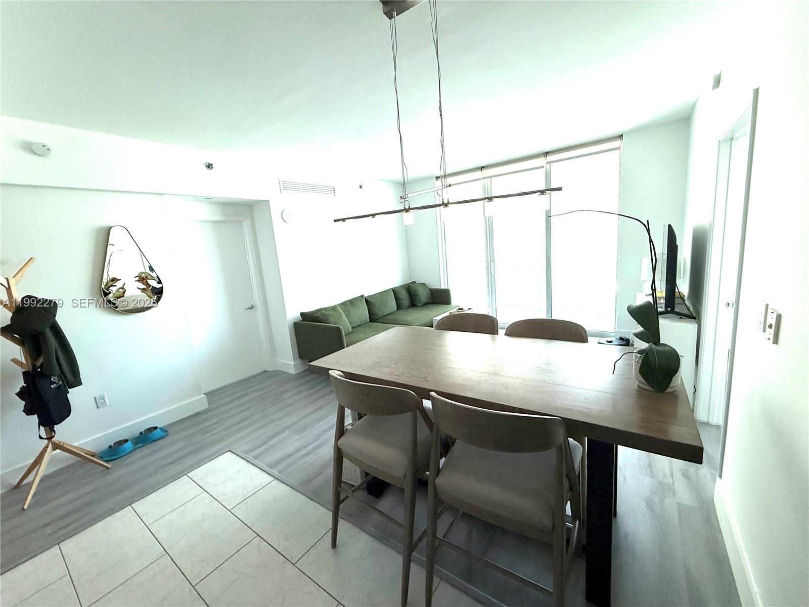 THE PLAZA 851 BRICKELL CO - Residential