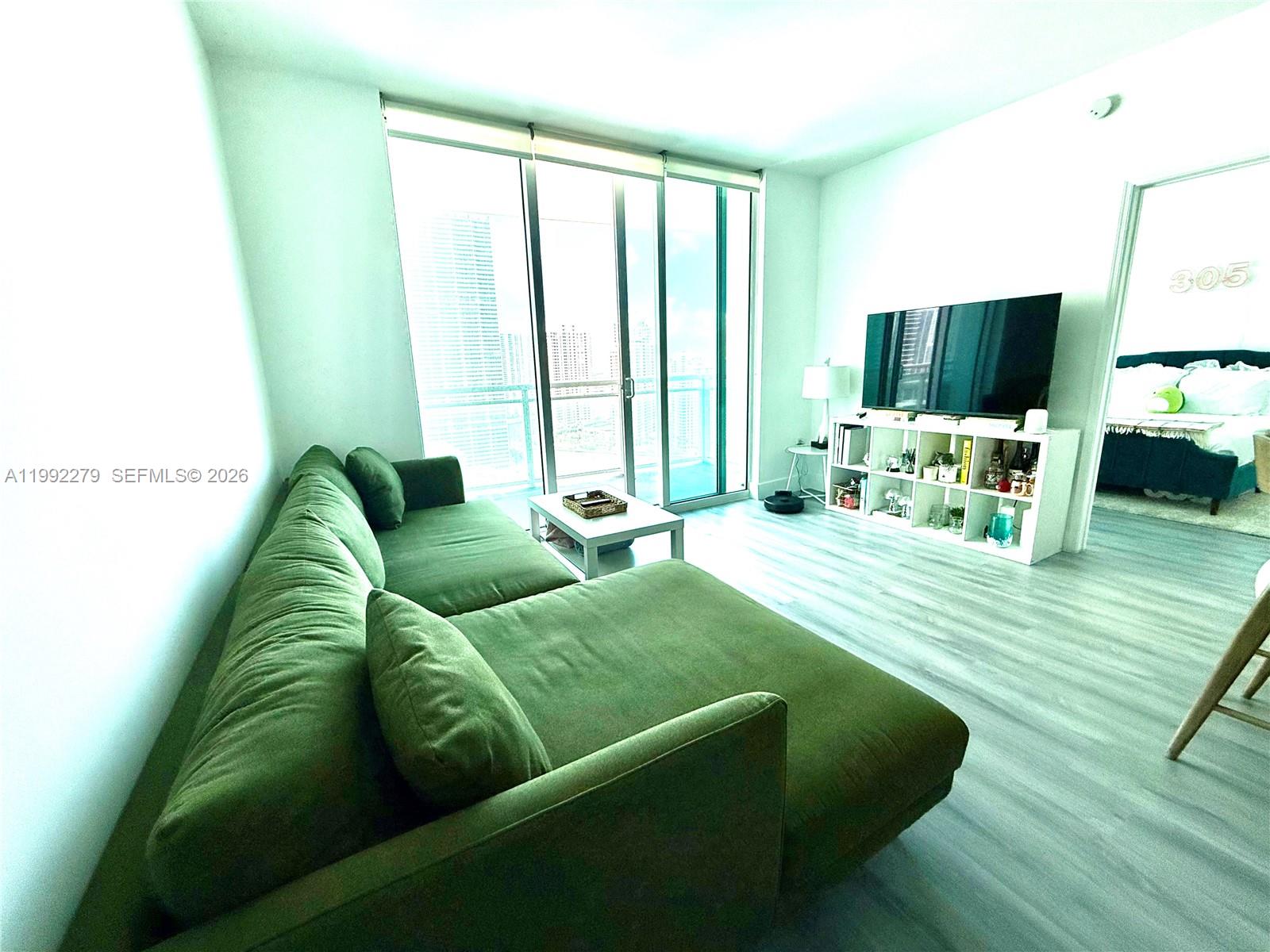 THE PLAZA 851 BRICKELL CO - Residential