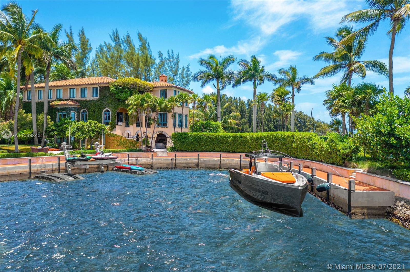 HUGHES COVE - Residential