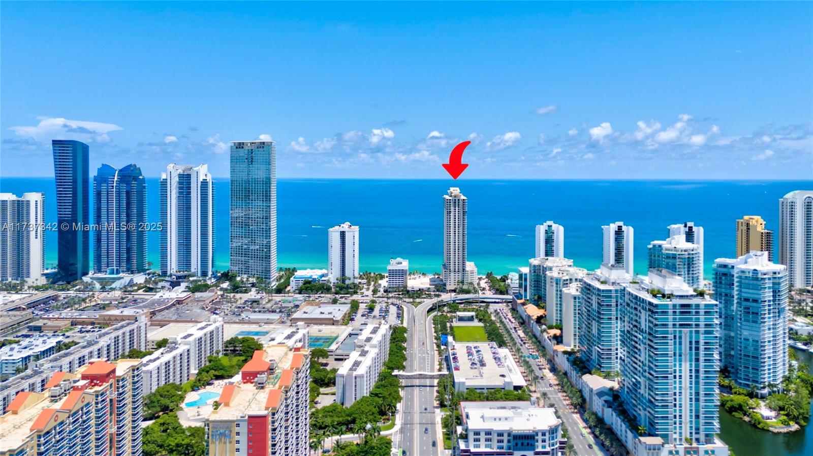 LA PERLA CONDO - Residential Lease